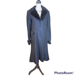 Jones New York Black Women’s Coat. Size 10.